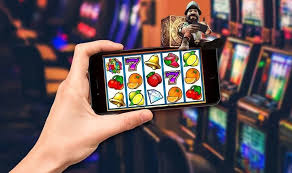 Explore the Exciting Features of Casinoly Casino